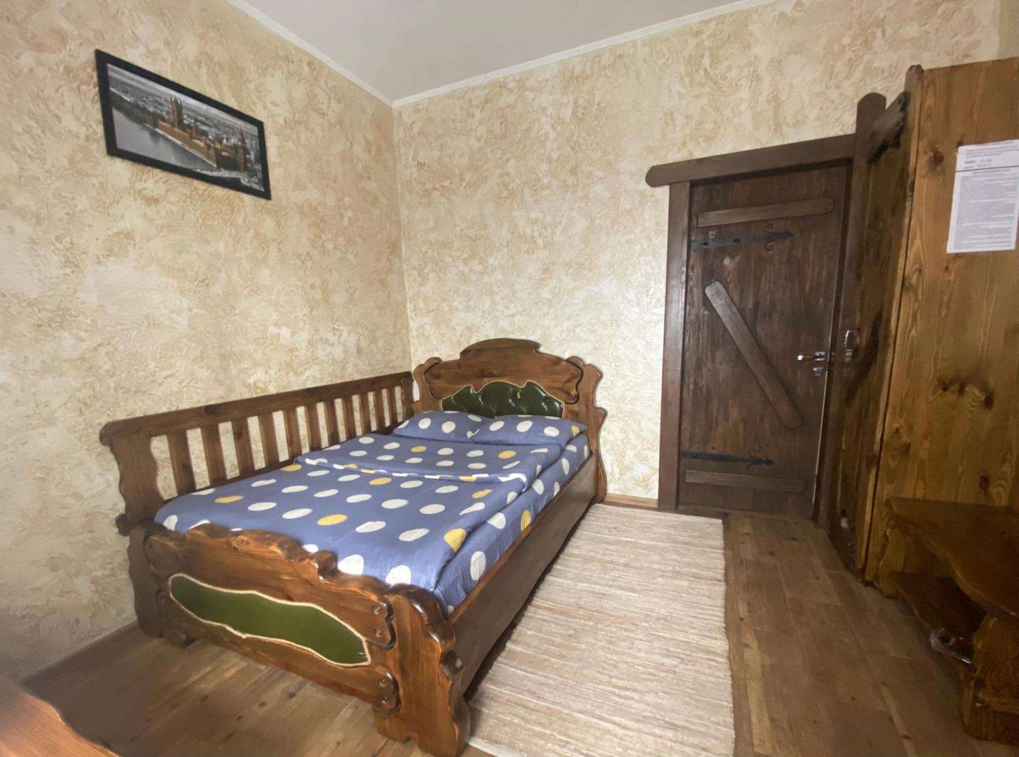 Mini-Hotel Neptun Rivne Exterior photo